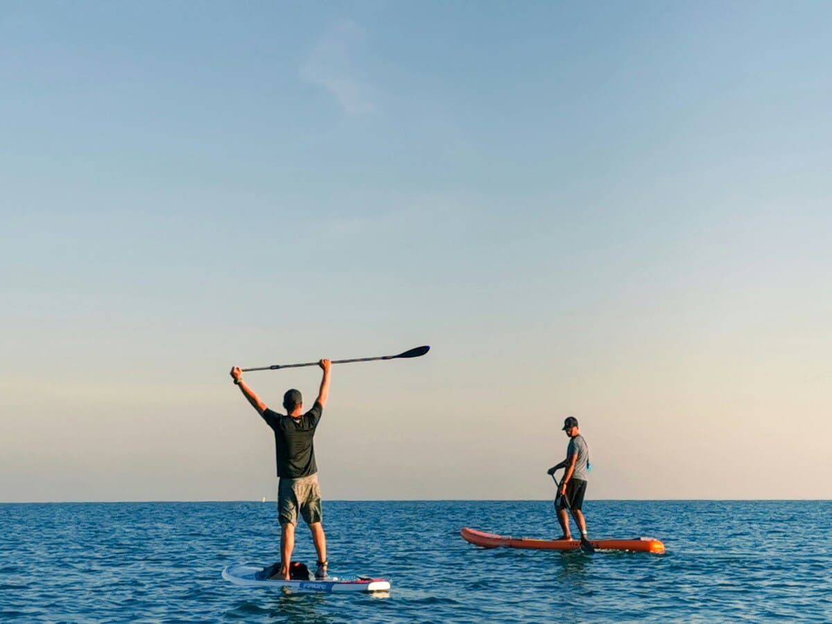 Paddle gonflable : pourquoi cette activité séduit de plus en plus les amateurs de sport en plein air ?